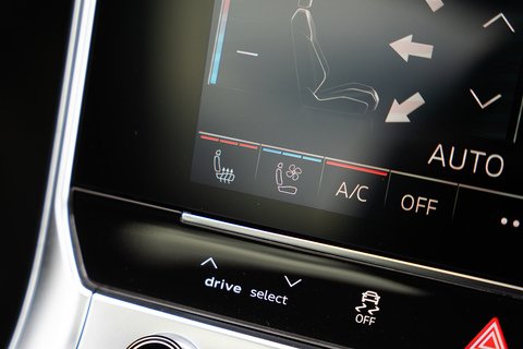 4.0 TFSI V8 Performance Carbon Vorsprung Estate 5dr Petrol Tiptronic quattro Euro 6 (s/s) (630 ps)