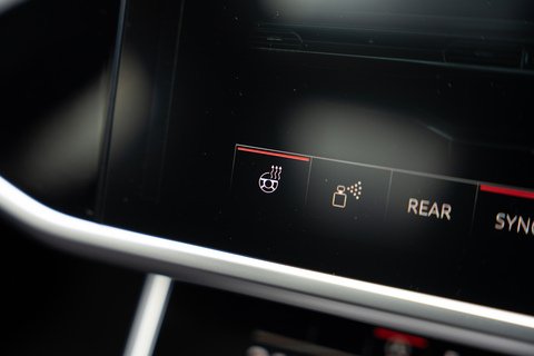 4.0 TFSI V8 Performance Carbon Vorsprung Estate 5dr Petrol Tiptronic quattro Euro 6 (s/s) (630 ps)