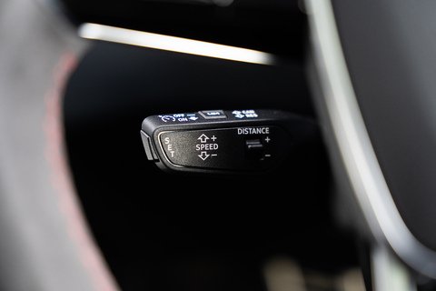 4.0 TFSI V8 Performance Carbon Vorsprung Estate 5dr Petrol Tiptronic quattro Euro 6 (s/s) (630 ps)