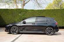 Volkswagen Golf eTSI MHEV R-Line 