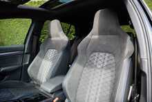 Volkswagen Golf eTSI MHEV R-Line 