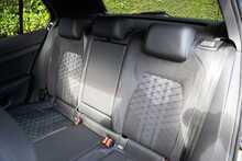 Volkswagen Golf eTSI MHEV R-Line 