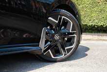 Volkswagen Golf eTSI MHEV R-Line 