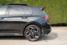 Volkswagen Golf eTSI MHEV R-Line 