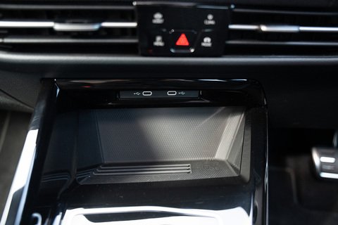 1.5 eTSI MHEV R-Line Hatchback 5dr Petrol Hybrid DSG Euro 6 (s/s) (150 ps)