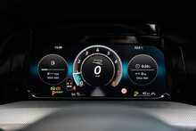 Volkswagen Golf eTSI MHEV R-Line 