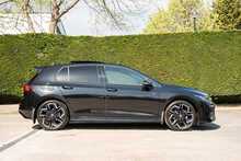 Volkswagen Golf eTSI MHEV R-Line 