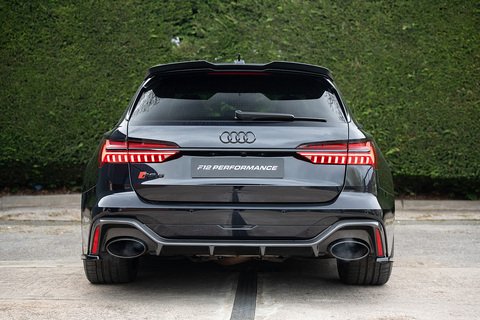 4.0 TFSI V8 Vorsprung Estate 5dr Petrol Tiptronic quattro Euro 6 (s/s) (600 ps)