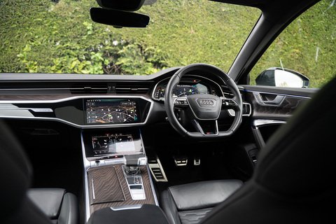 4.0 TFSI V8 Vorsprung Estate 5dr Petrol Tiptronic quattro Euro 6 (s/s) (600 ps)