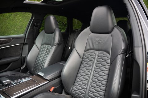 4.0 TFSI V8 Vorsprung Estate 5dr Petrol Tiptronic quattro Euro 6 (s/s) (600 ps)