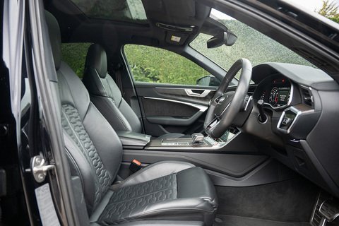 4.0 TFSI V8 Vorsprung Estate 5dr Petrol Tiptronic quattro Euro 6 (s/s) (600 ps)
