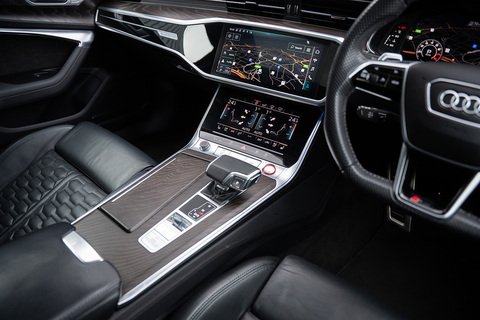 4.0 TFSI V8 Vorsprung Estate 5dr Petrol Tiptronic quattro Euro 6 (s/s) (600 ps)