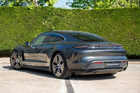 Performance Plus 93.4kWh 4S Saloon 4dr Electric Auto 4WD (11kW Charger) (571 ps)