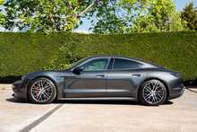 Porsche Taycan Performance Plus 4S 