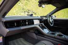 Porsche Taycan Performance Plus 4S 