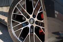 Porsche Taycan Performance Plus 4S 