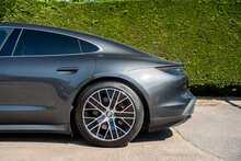 Porsche Taycan Performance Plus 4S 