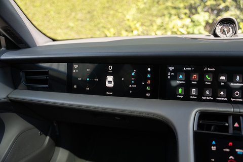 Performance Plus 93.4kWh 4S Saloon 4dr Electric Auto 4WD (11kW Charger) (571 ps)