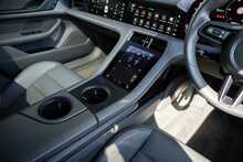 Porsche Taycan Performance Plus 4S 