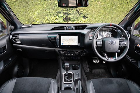 2.8 D-4D GR SPORT II Pickup Double Cab 4dr Diesel Auto 4WD Euro 6 (s/s) (204 ps)