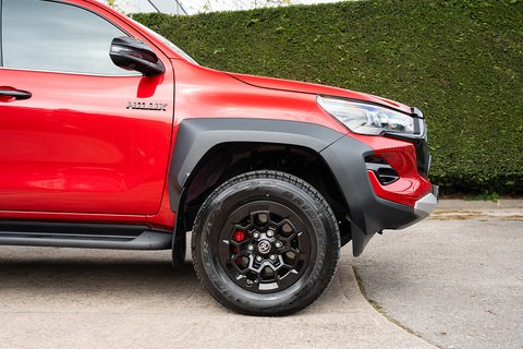 2.8 D-4D GR SPORT II Pickup Double Cab 4dr Diesel Auto 4WD Euro 6 (s/s) (204 ps)