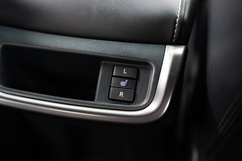 2.8 D-4D GR SPORT II Pickup Double Cab 4dr Diesel Auto 4WD Euro 6 (s/s) (204 ps)