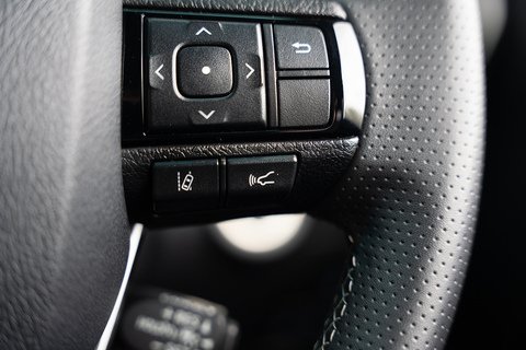 2.8 D-4D GR SPORT II Pickup Double Cab 4dr Diesel Auto 4WD Euro 6 (s/s) (204 ps)