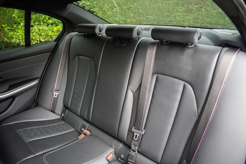3.0 BiTurbo Competition Saloon 4dr Petrol Steptronic M xDrive Euro 6 (s/s) (530 ps)