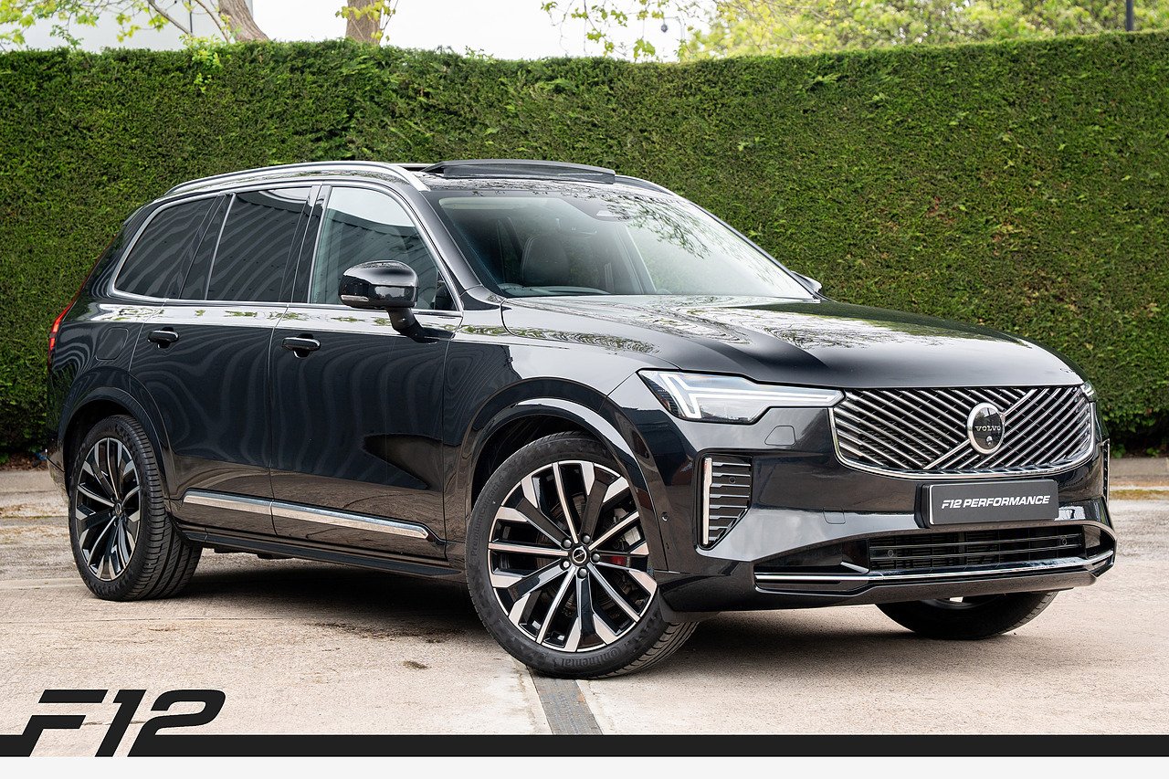 Volvo 2.0 B5 MHEV Ultra Bright SUV 5dr Petrol Hybrid Auto 4WD Euro 6 (s/s) (250 ps)