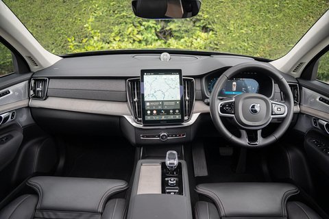 2.0 B5 MHEV Ultra Bright SUV 5dr Petrol Hybrid Auto 4WD Euro 6 (s/s) (250 ps)