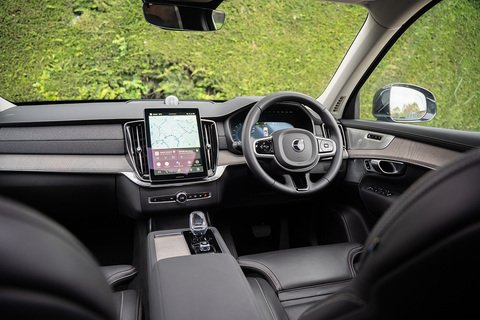 2.0 B5 MHEV Ultra Bright SUV 5dr Petrol Hybrid Auto 4WD Euro 6 (s/s) (250 ps)