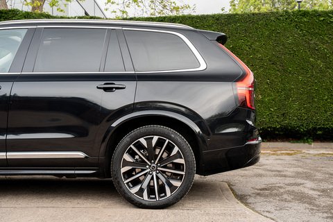 2.0 B5 MHEV Ultra Bright SUV 5dr Petrol Hybrid Auto 4WD Euro 6 (s/s) (250 ps)