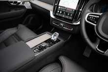 Volvo XC90 B5 MHEV Ultra Bright 