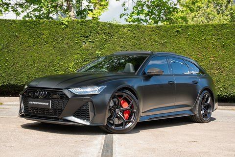 4.0 TFSI V8 Performance Carbon Vorsprung Estate 5dr Petrol Tiptronic quattro Euro 6 (s/s) (630 ps)