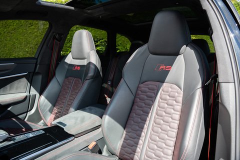 4.0 TFSI V8 Performance Carbon Vorsprung Estate 5dr Petrol Tiptronic quattro Euro 6 (s/s) (630 ps)
