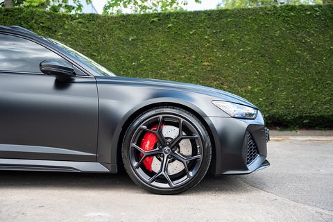 4.0 TFSI V8 Performance Carbon Vorsprung Estate 5dr Petrol Tiptronic quattro Euro 6 (s/s) (630 ps)