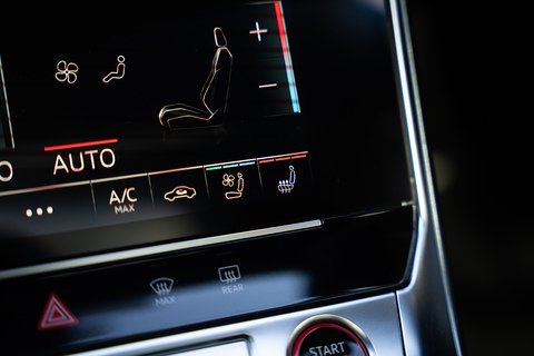 4.0 TFSI V8 Performance Carbon Vorsprung Estate 5dr Petrol Tiptronic quattro Euro 6 (s/s) (630 ps)