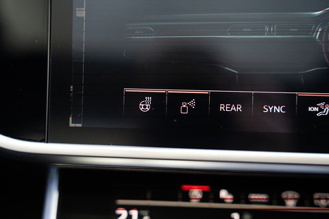 4.0 TFSI V8 Performance Carbon Vorsprung Estate 5dr Petrol Tiptronic quattro Euro 6 (s/s) (630 ps)