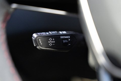 4.0 TFSI V8 Performance Carbon Vorsprung Estate 5dr Petrol Tiptronic quattro Euro 6 (s/s) (630 ps)