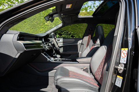 4.0 TFSI V8 Performance Carbon Vorsprung Estate 5dr Petrol Tiptronic quattro Euro 6 (s/s) (630 ps)