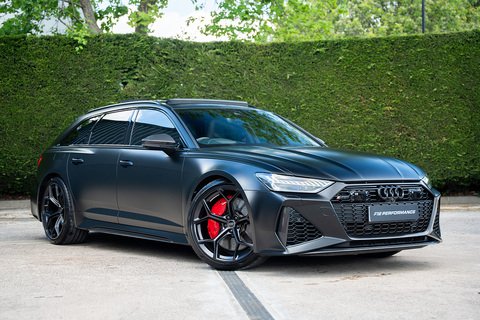 4.0 TFSI V8 Performance Carbon Vorsprung Estate 5dr Petrol Tiptronic quattro Euro 6 (s/s) (630 ps)