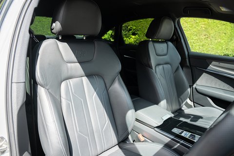 2.0 TFSIe 50 Black Edition Saloon 4dr Petrol Plug-in Hybrid S Tronic quattro Euro 6 (s/s) 17.9kWh (299 ps)