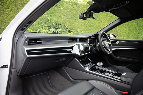 2.0 TFSIe 50 Black Edition Saloon 4dr Petrol Plug-in Hybrid S Tronic quattro Euro 6 (s/s) 17.9kWh (299 ps)