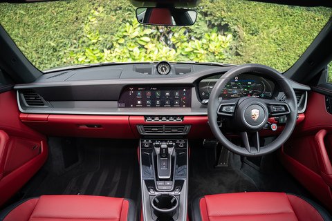 3.0T 992 Carrera Coupe 2dr Petrol PDK Euro 6 (s/s) (394 ps)