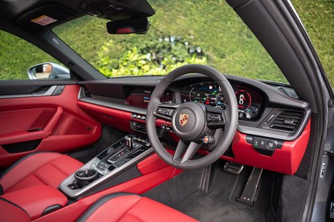 3.0T 992 Carrera Coupe 2dr Petrol PDK Euro 6 (s/s) (394 ps)