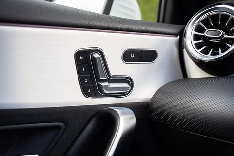 1.3 A250e 15.6kWh AMG Line (Premium Plus) Saloon 4dr Petrol Plug-in Hybrid 8G-DCT Euro 6 (s/s) (218 ps)