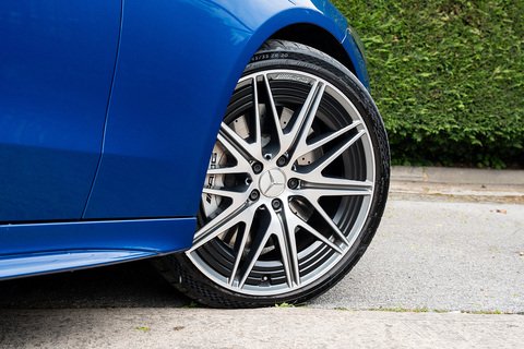 2.0 C43 MHEV AMG (Premium Plus) Saloon 4dr Petrol Hybrid G-Tronic+ 4MATIC Euro 6 (s/s) (408 ps)