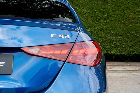 2.0 C43 MHEV AMG (Premium Plus) Saloon 4dr Petrol Hybrid G-Tronic+ 4MATIC Euro 6 (s/s) (408 ps)
