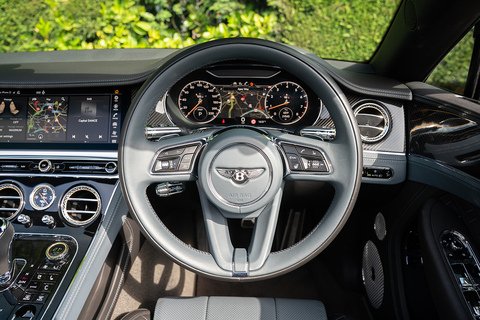 4.0 V8 GTC Convertible 2dr Petrol Auto 4WD Euro 6 (s/s) (550 ps)