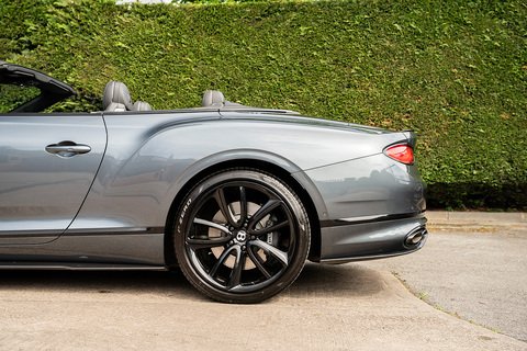 4.0 V8 GTC Convertible 2dr Petrol Auto 4WD Euro 6 (s/s) (550 ps)